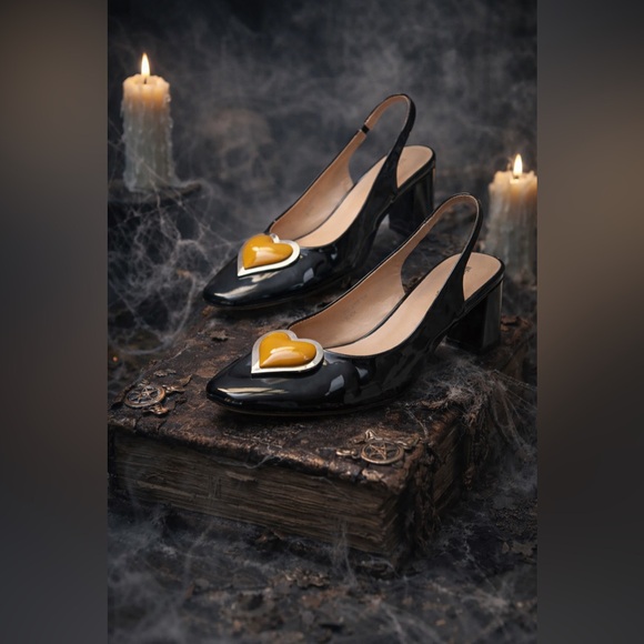 Unique Vintage ‘50s Black & Orange Heart Leatherette Slingback Heels, Sz 6, NWT! - Picture 7 of 16